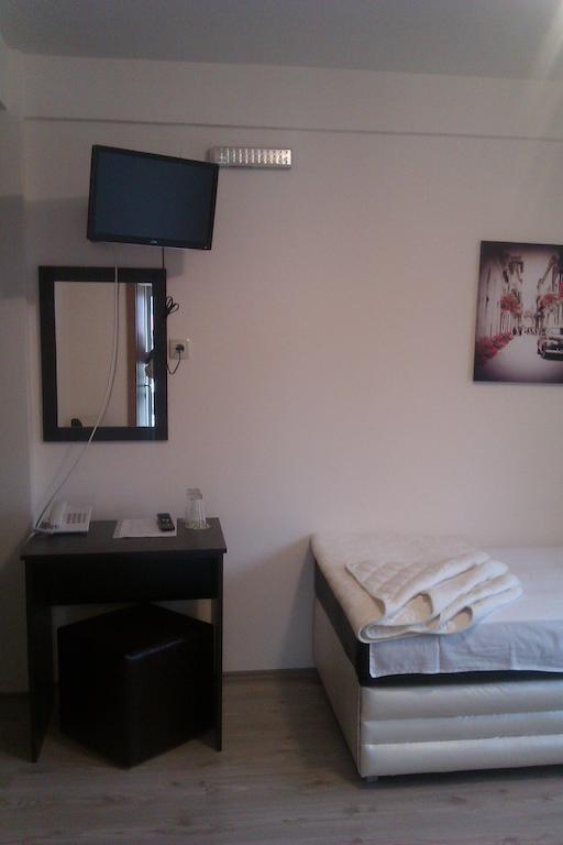 Guesthouse Vila Dnd Niska Banja Habitación foto
